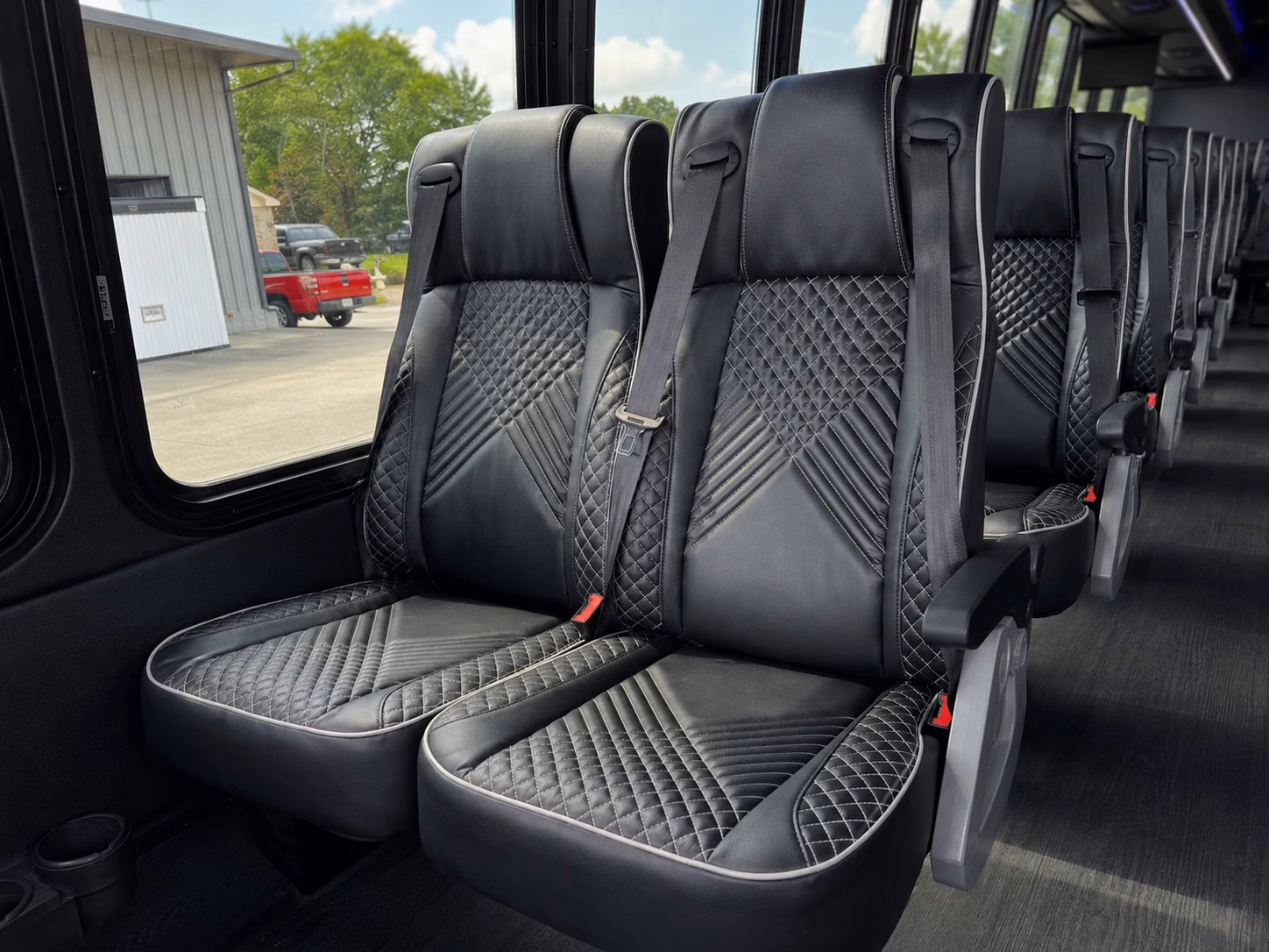 charter bus rentals for large tulsa high school prom groups